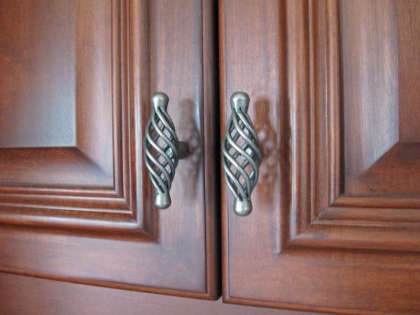 Cabinet Hardware Repair in Sachse
